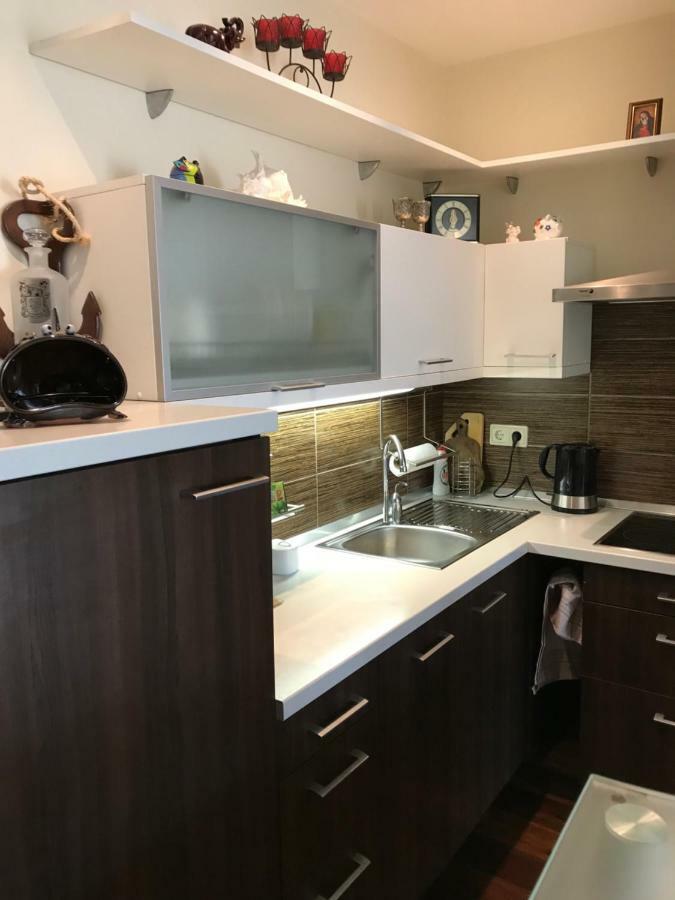 R&W Apartment パランガ エクステリア 写真